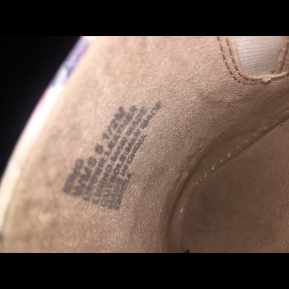 Kenneth Cole Floral Sneakers - Picture 7 of 8